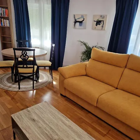 アパート El Rinconin De Pumarin